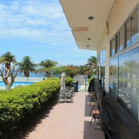 Ocean Coast Cristianos Comodoro *