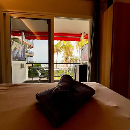 Ocean Coast Cristianos Comodoro