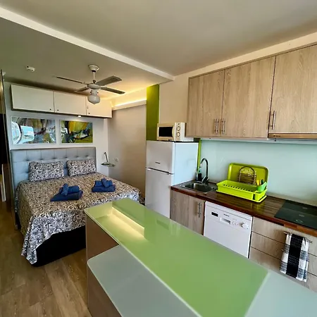 Ocean Coast Cristianos Comodoro 아파트 로스크리스티아노스