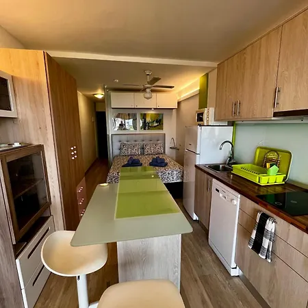 Ocean Coast Cristianos Comodoro Los Cristianos