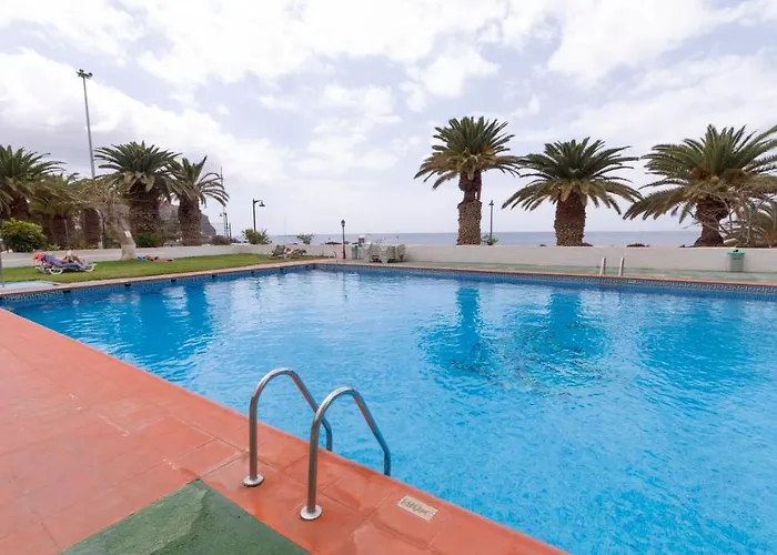 Ocean Coast Cristianos Comodoro *