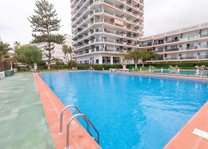 Ocean Coast Cristianos Comodoro *