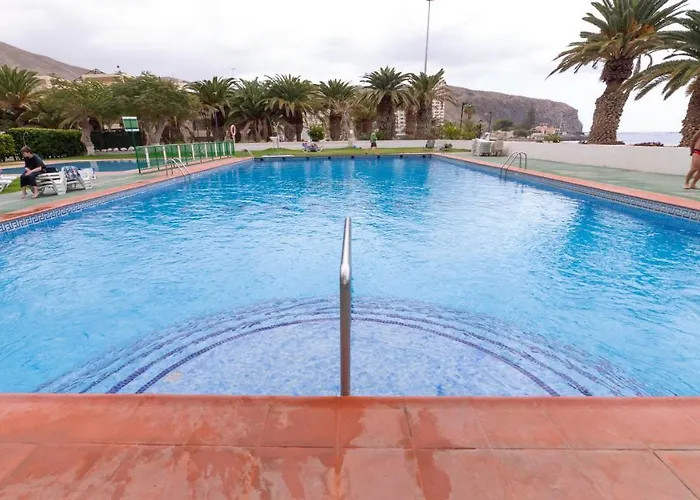 Ocean Coast Cristianos Comodoro *