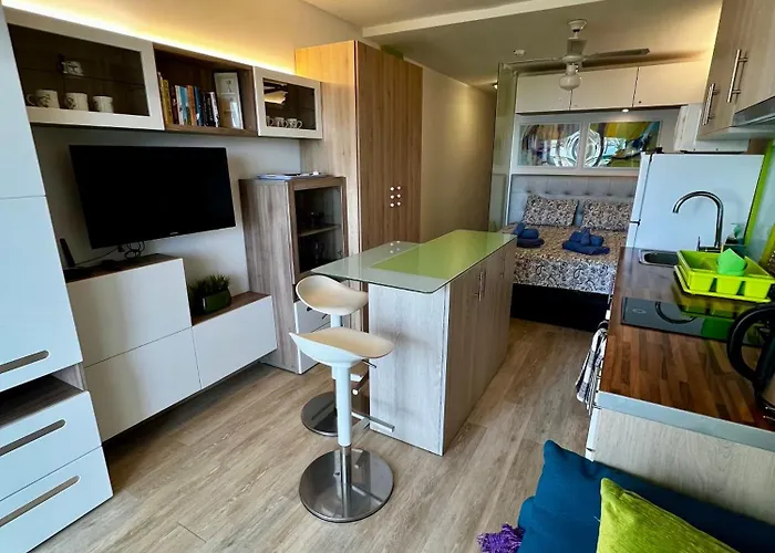 Ocean Coast Cristianos Comodoro *