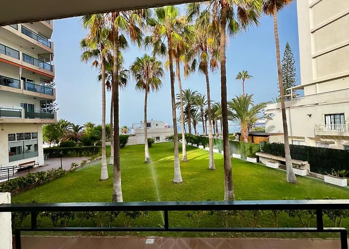 Ocean Coast Cristianos Comodoro 아파트 *