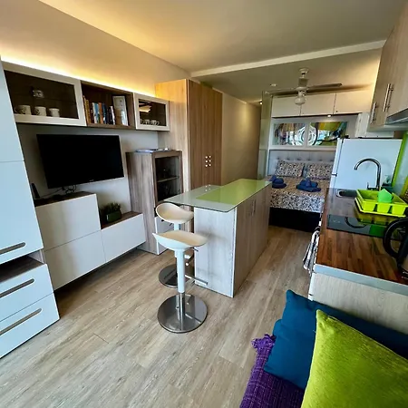 Ocean Coast Cristianos Comodoro *