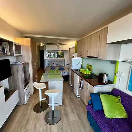 Ocean Coast Cristianos Comodoro * Los Cristianos (Tenerife)