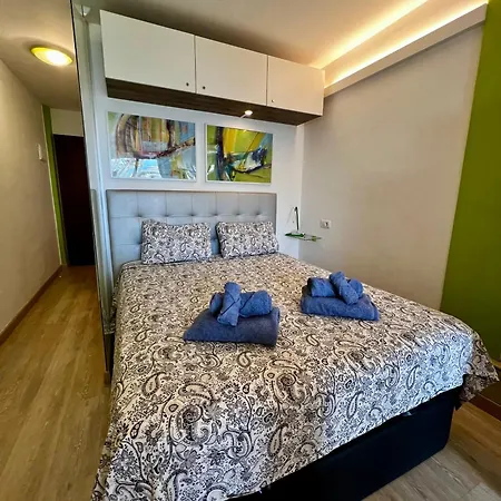 Ocean Coast Cristianos Comodoro