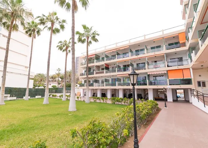 Ocean Coast Cristianos Comodoro * Los Cristianos (Tenerife)